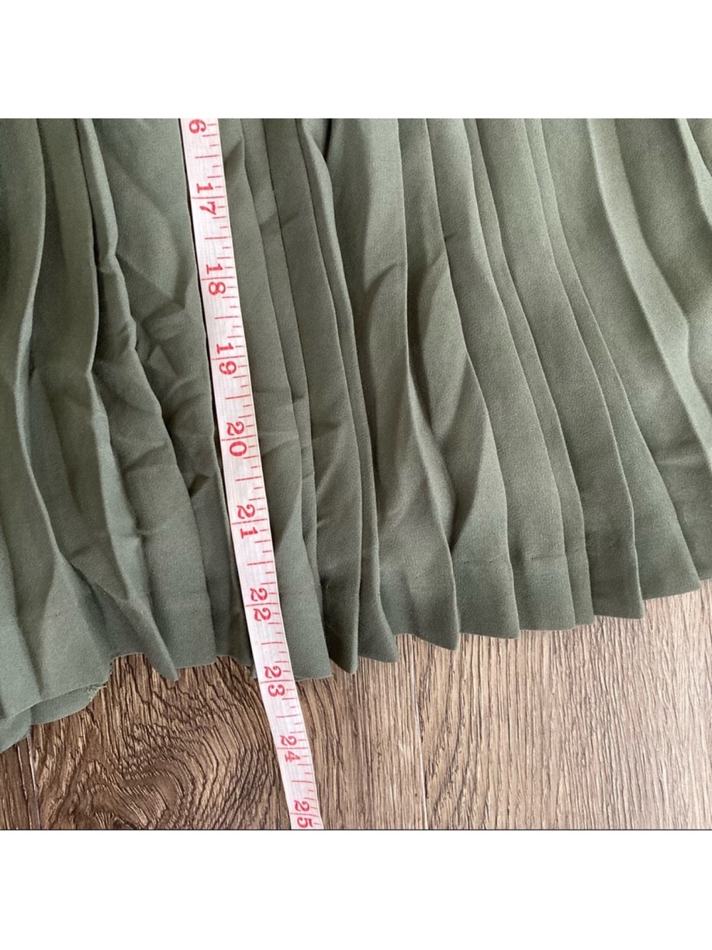 J Crew Micro Pleated Womenโs Knee Skirt 000